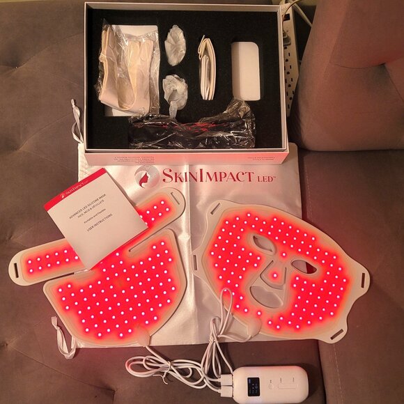 NIP Advanced Red Light LED Face, Neck  & décolleté Mask - Picture 10 of 10